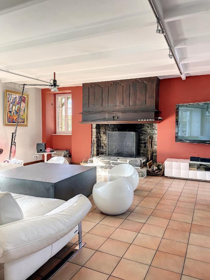 Gite De Charme "La Maison Saint-Leonard" Avec Piscine, Spa, Vue Sur Le Mont Saint-Michel Vains Exterior foto